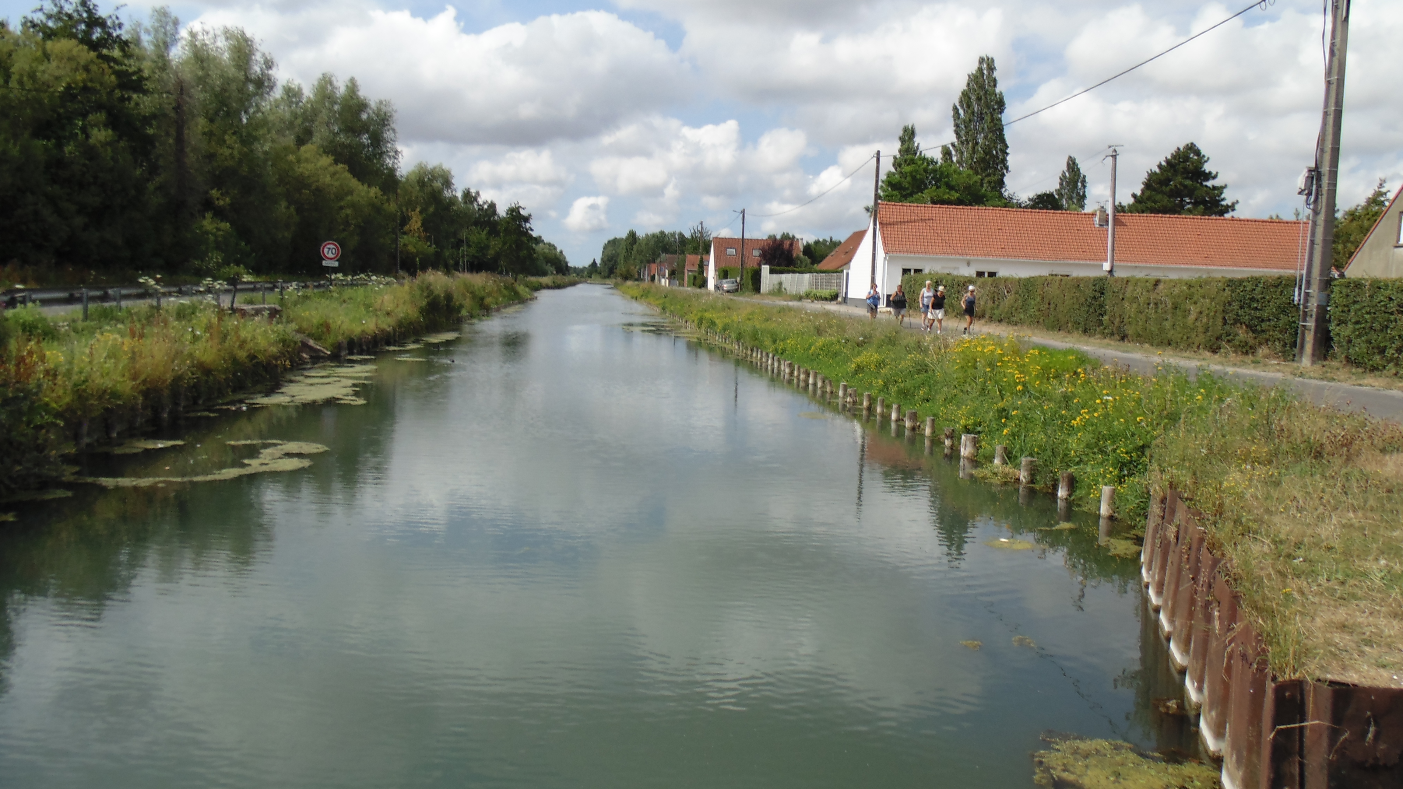 Image 200